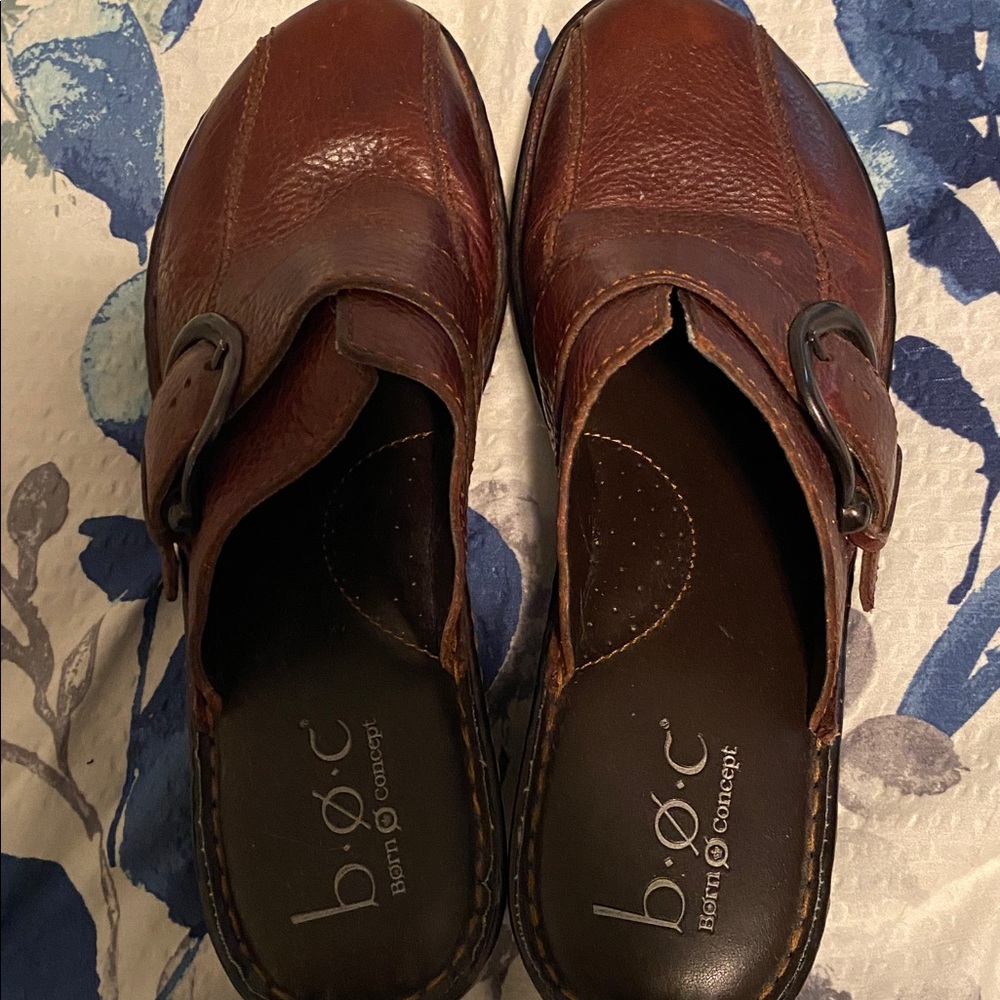b.o.c. Brown Leather Wedges - Picture 7 of 9